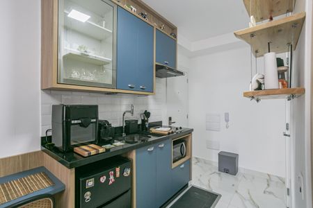 Cozinha de kitnet/studio à venda com 1 quarto, 27m² em Liberdade, São Paulo
