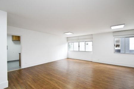 Apartamento à venda com 110m², 2 quartos e 1 vaga Apartamento à venda com 110m², 2 quartos e 1 vagaSala