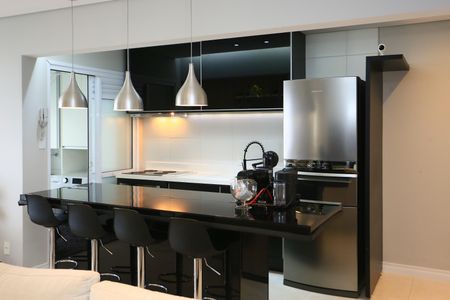 Apartamento à venda com 96m², 3 quartos e 2 vagas Apartamento à venda com 96m², 3 quartos e 2 vagasCozinha