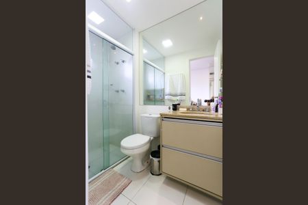 Apartamento à venda com 96m², 3 quartos e 2 vagas Apartamento à venda com 96m², 3 quartos e 2 vagasBanheiro da Suíte 1