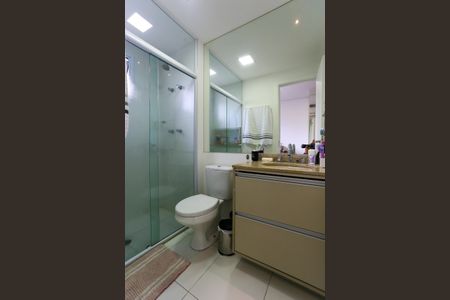 Apartamento à venda com 96m², 3 quartos e 2 vagas Apartamento à venda com 96m², 3 quartos e 2 vagasBanheiro da Suíte 1