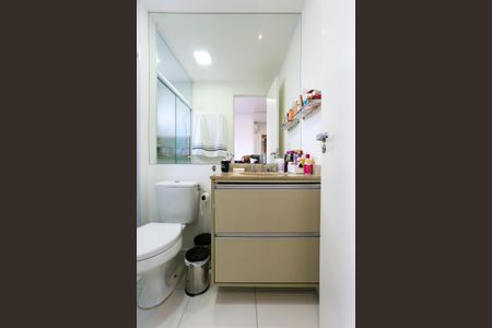 Apartamento à venda com 96m², 3 quartos e 2 vagas Apartamento à venda com 96m², 3 quartos e 2 vagasBanheiro da Suíte 1