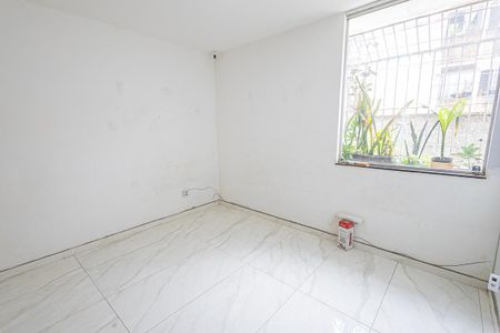 Sala de apartamento para alugar com 3 quartos, 100m² em Santa Monica, Belo Horizonte