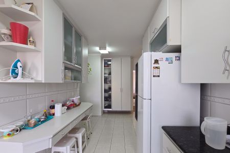 Apartamento à venda com 126m², 3 quartos e 2 vagas Apartamento à venda com 126m², 3 quartos e 2 vagasBanheiro Social