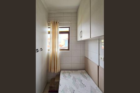 Apartamento à venda com 126m², 3 quartos e 2 vagas Apartamento à venda com 126m², 3 quartos e 2 vagasQuarto de Serviço