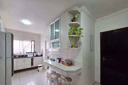 Apartamento à venda com 126m², 3 quartos e 2 vagas Apartamento à venda com 126m², 3 quartos e 2 vagasCozinha