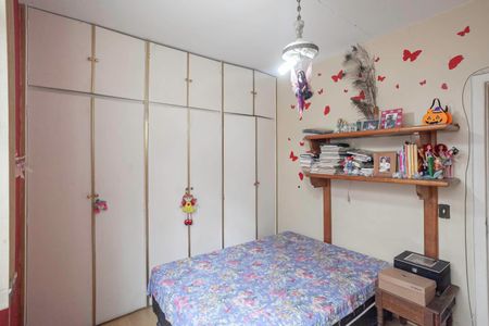 Casa à venda com 138m², 5 quartos e 2 vagasQuarto 4