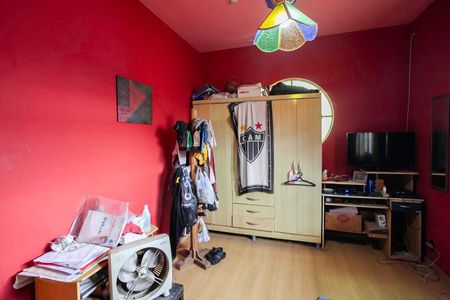 Casa à venda com 138m², 5 quartos e 2 vagasQuarto 1