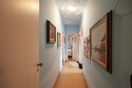 Corredor de casa à venda com 5 quartos, 138m² em Itapoã, Belo Horizonte