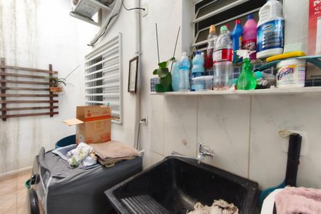 Casa à venda com 80m², 3 quartos e 2 vagas Casa à venda com 80m², 3 quartos e 2 vagasÁrea de Serviço