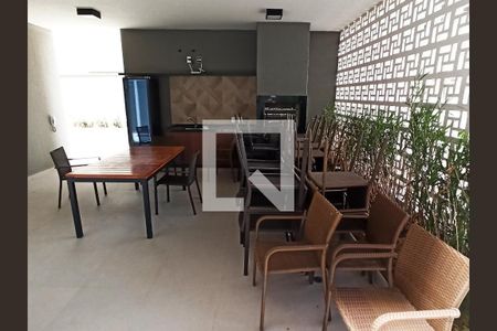 Apartamento para alugar com 35m², 2 quartos e sem vagaÁrea comum - Churrasqueira