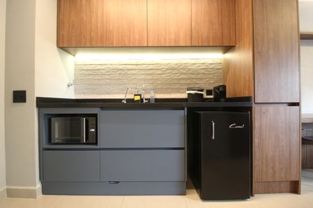 Cozinha de kitnet/studio à venda com 1 quarto, 26m² em Moema, São Paulo