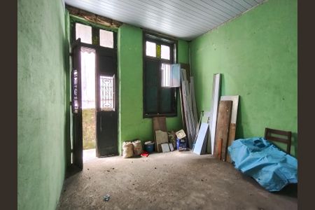 Casa à venda com 200m², 4 quartos e sem vagaSala