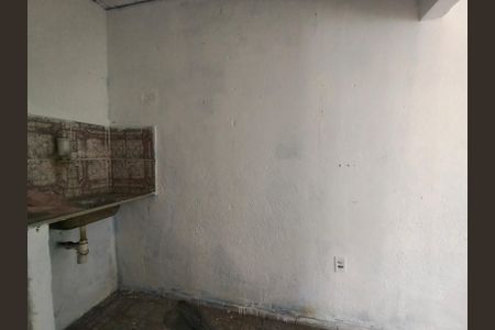 Casa à venda com 200m², 4 quartos e sem vagaCorredor