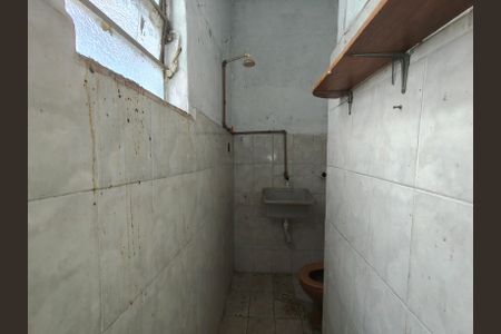 Casa à venda com 200m², 4 quartos e sem vagaBanheiro da Suíte