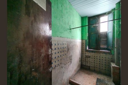 Casa à venda com 200m², 4 quartos e sem vagaBanheiro 2