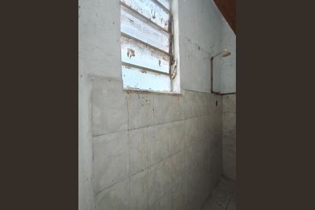 Casa à venda com 200m², 4 quartos e sem vagaBanheiro da Suíte