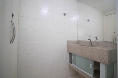 Apartamento para alugar com 53m², 2 quartos e 1 vaga Apartamento para alugar com 53m², 2 quartos e 1 vagaBanheiro
