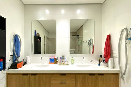 Apartamento à venda com 125m², 3 quartos e 1 vagaBanheiro da Suíte 1