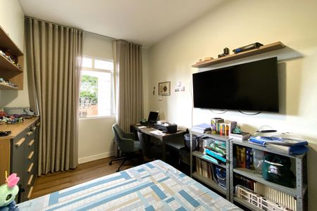 Apartamento à venda com 125m², 3 quartos e 1 vagaQuarto 2