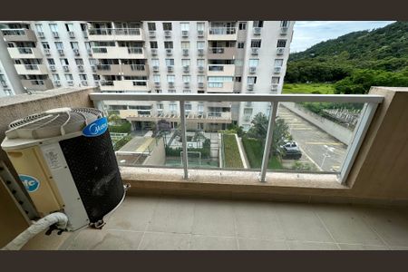 Apartamento para alugar com 60m², 2 quartos e 1 vagaVaranda