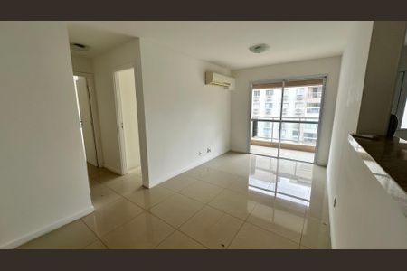 Apartamento para alugar com 60m², 2 quartos e 1 vagaSala