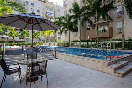 Apartamento para alugar com 60m², 2 quartos e 1 vagaÁrea comum - Piscina