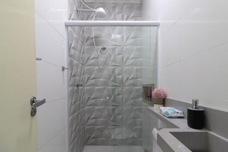 Casa à venda com 98m², 3 quartos e 2 vagasBanheiro