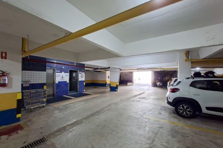 Apartamento para alugar com 51m², 1 quarto e 1 vaga Apartamento para alugar com 51m², 1 quarto e 1 vagaGaragem