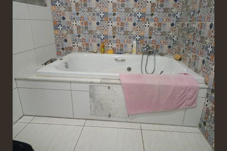 Apartamento à venda com 136m², 2 quartos e sem vagaBanheiro