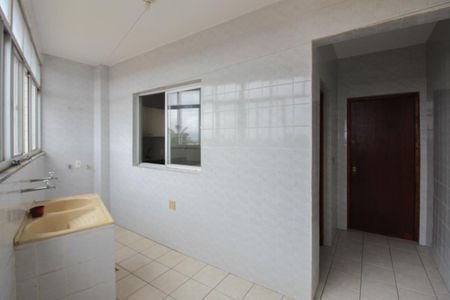 Apartamento para alugar com 75m², 2 quartos e 1 vagaÁrea de Serviço