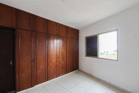 Quarto 1 de apartamento para alugar com 2 quartos, 75m² em Santa Amelia, Belo Horizonte