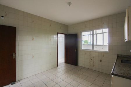 Apartamento para alugar com 75m², 2 quartos e 1 vagaCozinha