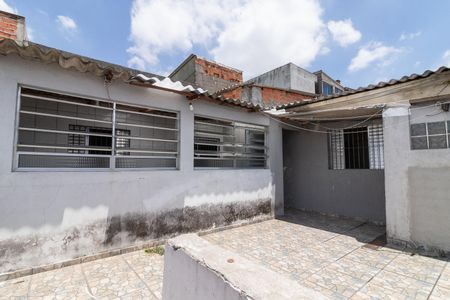 Casa para alugar com 100m², 2 quartos e 1 vagaQuintal