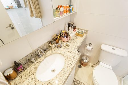 Apartamento para alugar com 107m², 2 quartos e 2 vagasBanheiro da Suíte