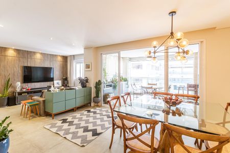 Sala de apartamento para alugar com 2 quartos, 107m² em Vila Olímpia, São Paulo