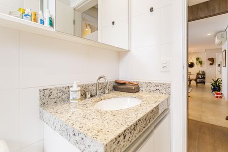 Apartamento para alugar com 107m², 2 quartos e 2 vagasBanheiro Social