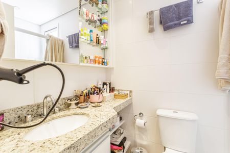 Apartamento para alugar com 107m², 2 quartos e 2 vagasBanheiro da Suíte