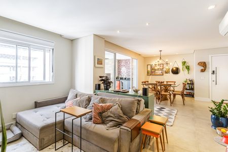 Apartamento para alugar com 107m², 2 quartos e 2 vagasSala