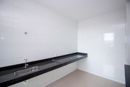 Casa para alugar com 230m², 5 quartos e 2 vagas Casa para alugar com 230m², 5 quartos e 2 vagasCozinha e Área de Serviço