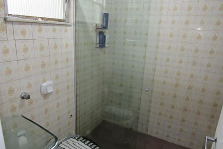Banheiro de apartamento para alugar com 1 quarto, 102m² em Trindade, São Gonçalo