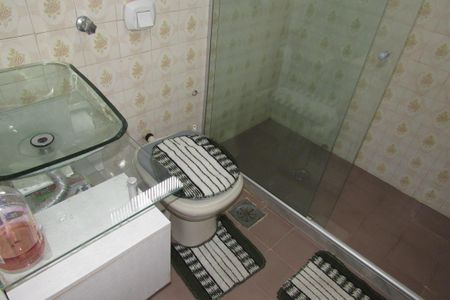 Banheiro de apartamento para alugar com 1 quarto, 102m² em Trindade, São Gonçalo