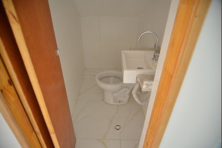 Casa à venda com 118m², 2 quartos e 2 vagasLavabo