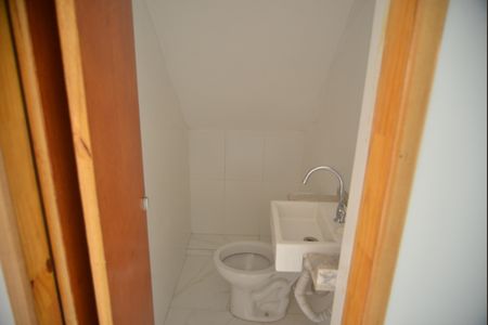 Casa à venda com 118m², 2 quartos e 2 vagasLavabo