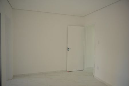 Casa à venda com 118m², 2 quartos e 2 vagasQuarto Suite 2