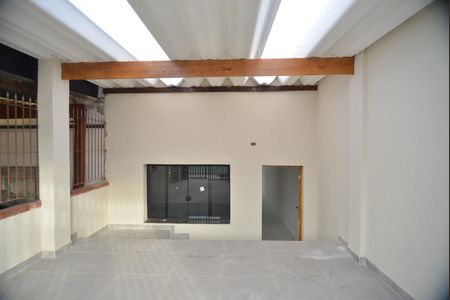 Casa à venda com 118m², 2 quartos e 2 vagasGaragem