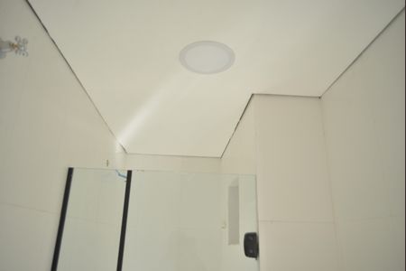 Casa à venda com 118m², 2 quartos e 2 vagasBanheiro da Suite 1