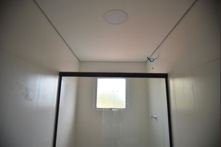 Casa à venda com 118m², 2 quartos e 2 vagasBanheiro da Suíte 2