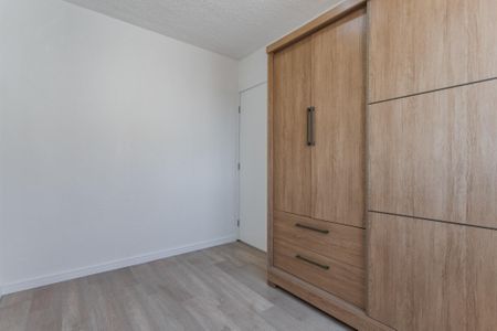 Quarto 2 de apartamento para alugar com 2 quartos, 41m² em Passo das Pedras, Porto Alegre