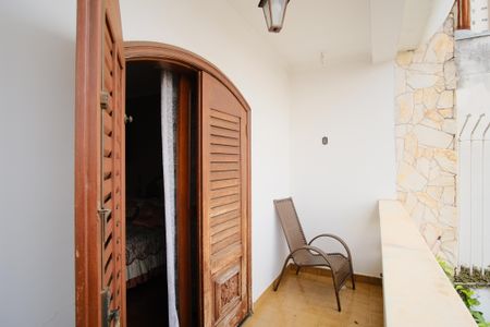 Casa à venda com 290m², 4 quartos e 4 vagasVaranda da Suíte